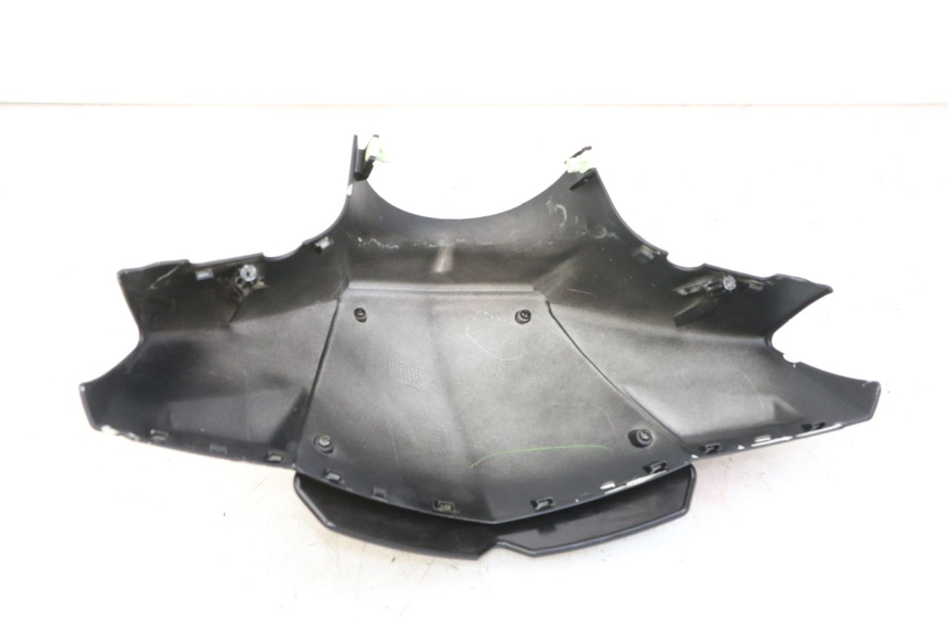 photo de VOORSTE STUURKAP PEUGEOT KISBEE 4T 50 (2018 - 2022) - Zoom op gebruiksstaat