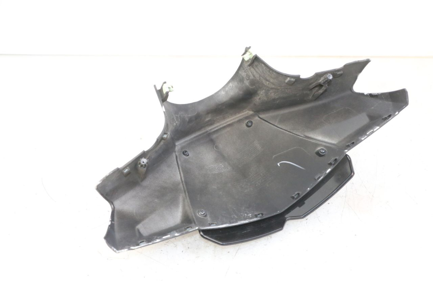 photo de VOORSTE STUURKAP PEUGEOT KISBEE 4T 50 (2018 - 2022) - Technische close-up