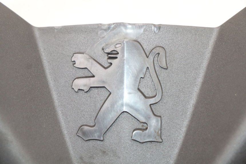 photo de VOORSTE STUURKAP PEUGEOT LUDIX 50 (2005 - 2007) - Detail van het onderdeel