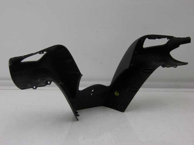 photo de VOORSTE STUURKAP PIAGGIO MP3 125 (2006 - 2014) - Zoom op gebruiksstaat