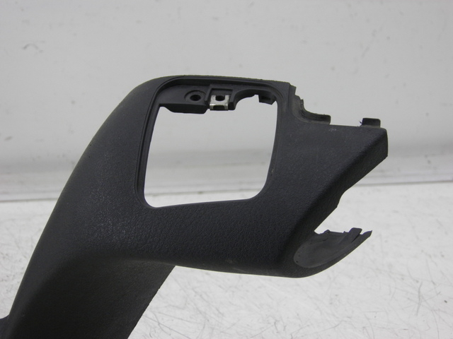 photo de VOORSTE STUURKAP PIAGGIO MP3 RL 125 (2008 - 2009) - Detail van het onderdeel