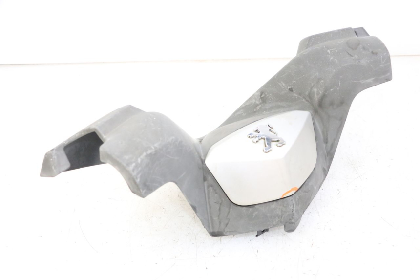 photo de VOORSTE STUURKAP PEUGEOT SATELIS 125 (2013 - 2018) - Staat van het oppervlak