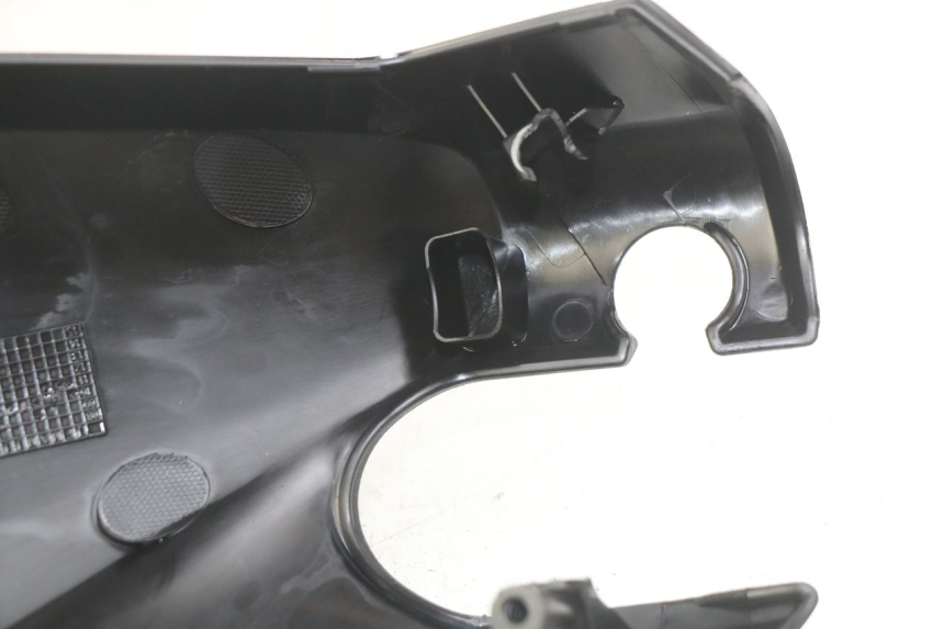 photo de VOORSTE STUURKAP MBK SKYCRUISER 125 (2010 - 2013) - Zoom op gebruiksstaat