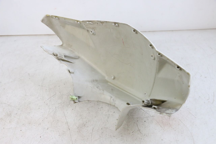 photo de VOORSTE STUURKAP PEUGEOT STREETZONE 2T 50 (2014 - 2019) - Detail van het onderdeel