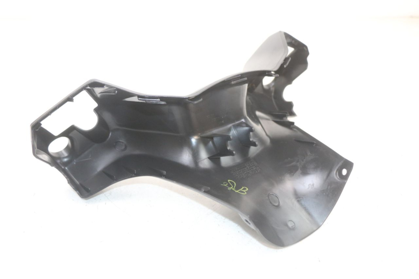 photo de VOORSTE STUURKAP SUZUKI BURGMAN 125 (2018 - 2021) - Staat van het oppervlak