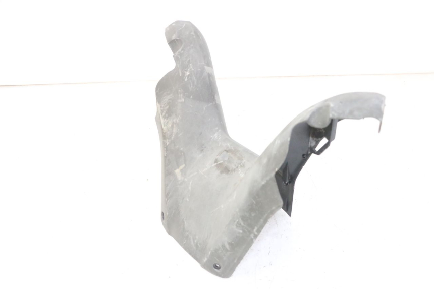 photo de VOORSTE STUURKAP SUZUKI UH BURGMAN 125 (2002 - 2006) - Bevestigingspunten