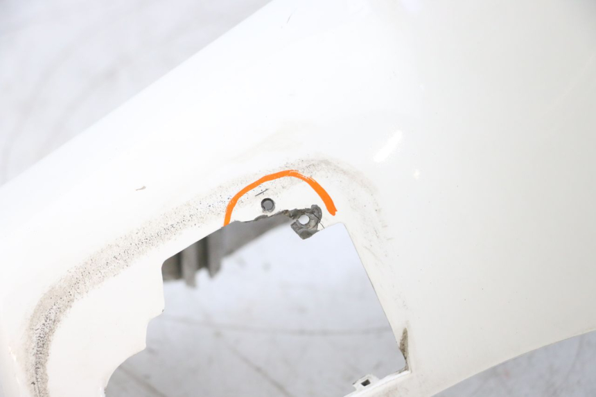 photo de VOORSTE STUURKAP PIAGGIO VESPA GTS SUPER IE 125 (2009 - 2016) - Visuele inspectie