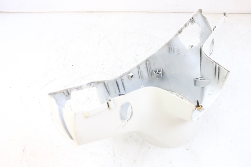 photo de VOORSTE STUURKAP PIAGGIO VESPA GTS SUPER IE 125 (2009 - 2016) - Overzicht