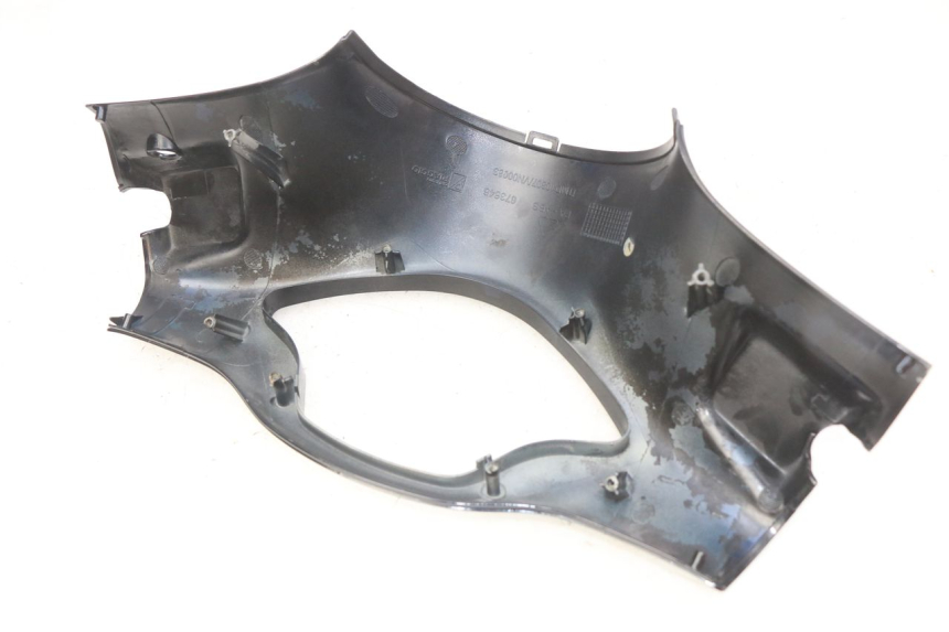 photo de VOORSTE STUURKAP PIAGGIO VESPA PRIMAVERA 2T 50 (2013 - 2018) - Technische close-up