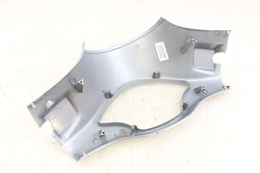 photo de VOORSTE STUURKAP PIAGGIO VESPA PRIMAVERA 4T 50 (2021 - 2024) - Markeringen en referenties