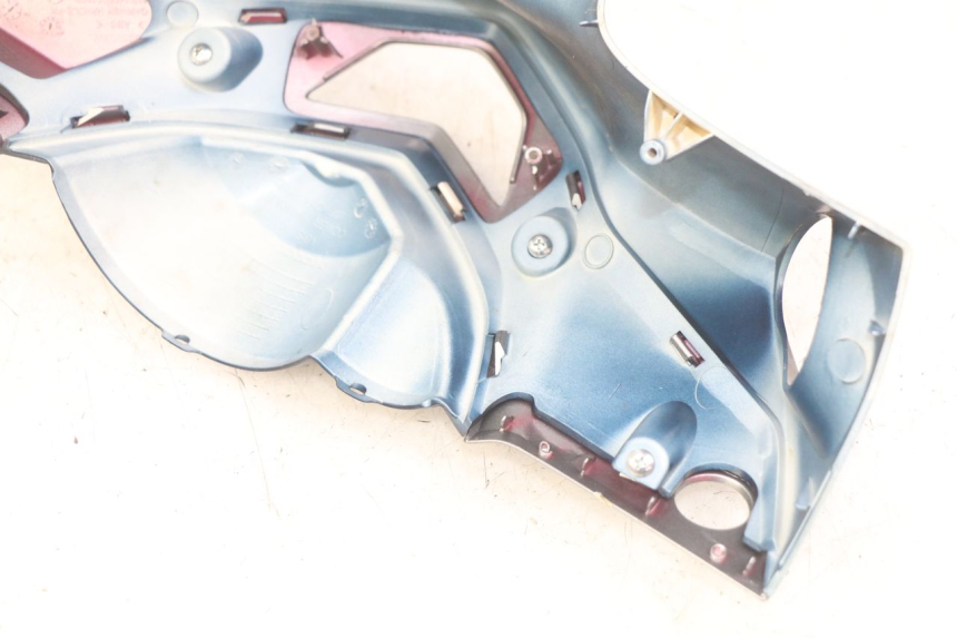 photo de VOORSTE STUURKAP HONDA VISION NSC R 50 (2013 - 2015) - Zoom op gebruiksstaat