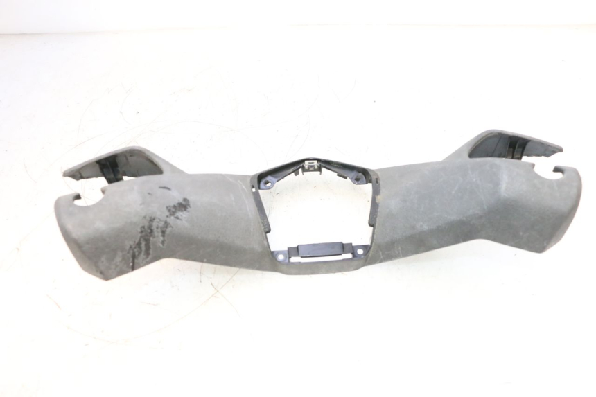 photo de VOORSTE STUURKAP YAMAHA X-MAX XMAX 125 (2010 - 2013) - Detail van het onderdeel