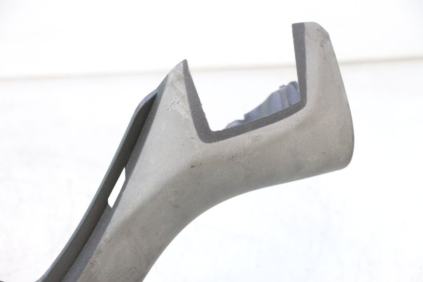photo de VOORSTE STUURHOES PIAGGIO X8 STREET 125 (2006 - 2007) - Detail van het onderdeel