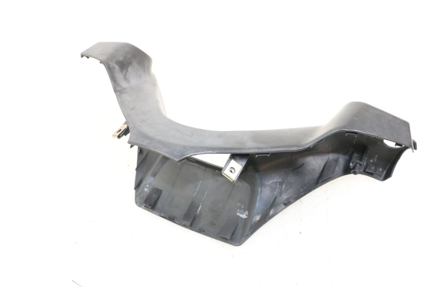 photo de VOORSTE STUURKAP KYMCO XCITING 250 (2006 - 2009) - Detail van het onderdeel