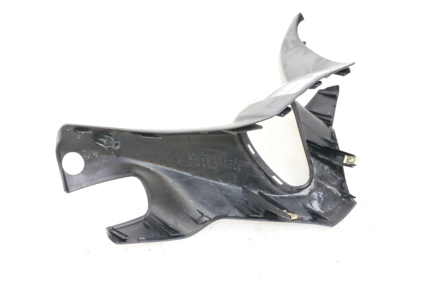 photo de VOORSTE STUURKAP KYMCO XCITING 250 (2006 - 2009) - Zoom op gebruiksstaat