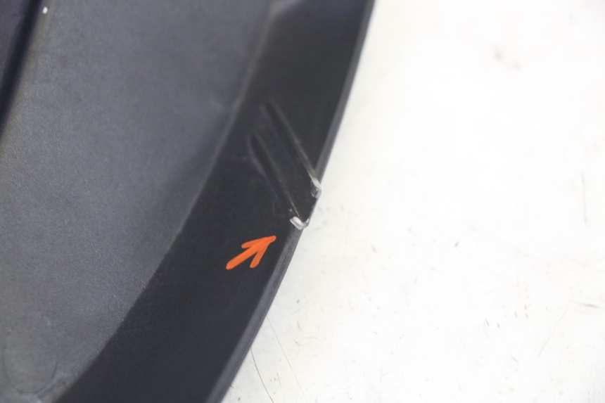 photo de VOORSTE STUURKAP PIAGGIO XEVO - X EVO 125 (2007 - 2017) - Bevestigingspunten