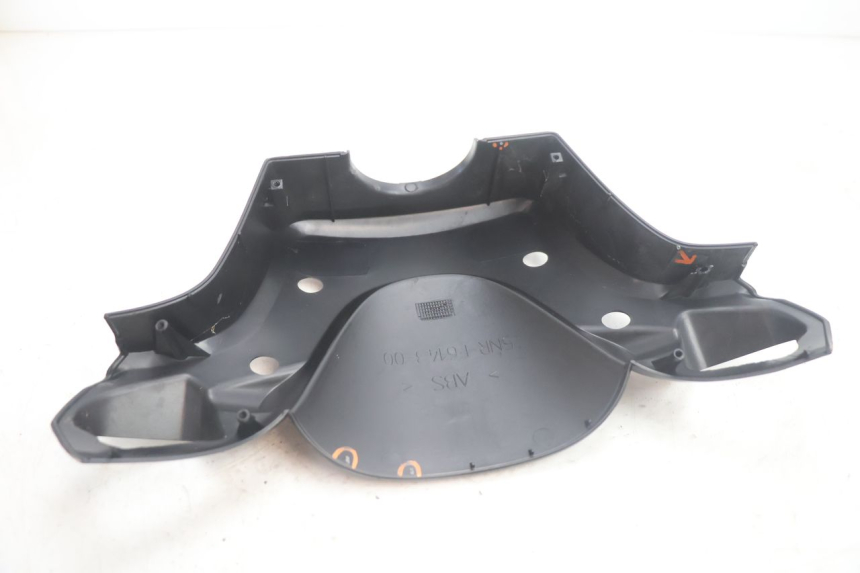 photo de VOORSTE STUURKAP YAMAHA YP MAJESTY 125 (2002 - 2006) - Markeringen en referenties