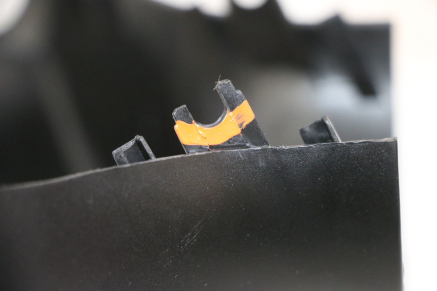 photo de VOORSTE STUURKAP PIAGGIO ZIP 2T 50 (2009 - 2019) - Detail van het onderdeel