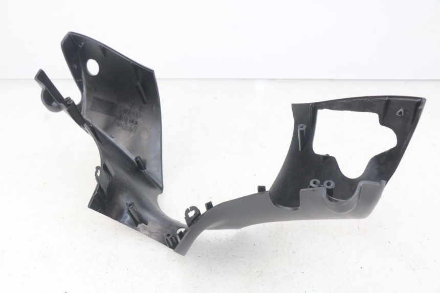 photo de VOORSTE STUURKAP PIAGGIO ZIP 4T 50 (2006 - 2017) - Detail van het onderdeel