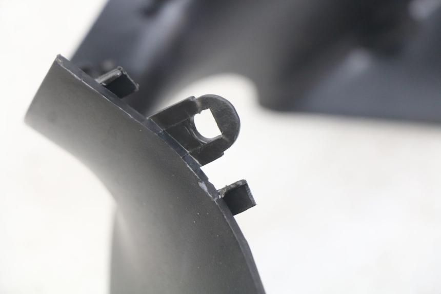 photo de VOORSTE STUURKAP PIAGGIO ZIP 4T 50 (2018 - 2020) - Detail van het onderdeel