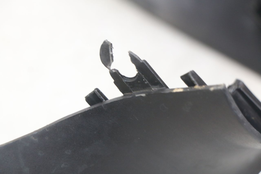 photo de VOORSTE STUURKAP PIAGGIO ZIP 4T 50 (2018 - 2020) - Technische close-up