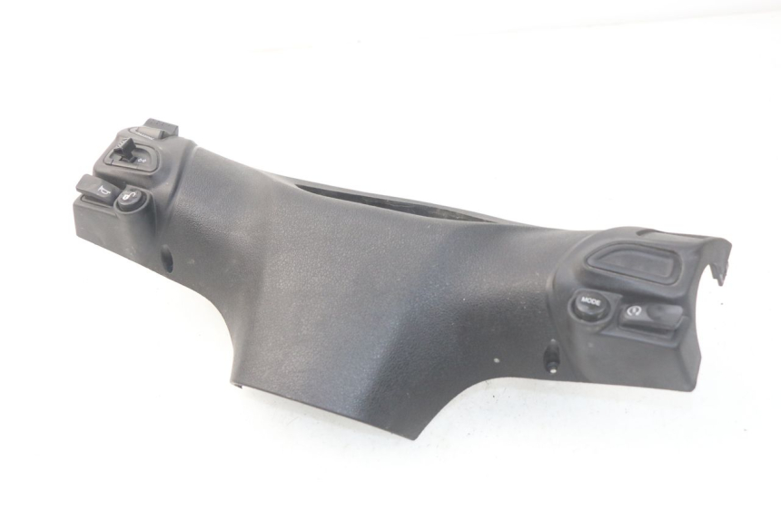 photo de HANDVAT BESCHERMING SCHAKELAAR PIAGGIO LIBERTY IGET 4T 50 (2015 - 2020) - Bevestigingspunten