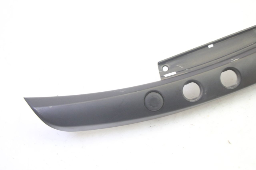 photo de HANDVAT BESCHERMING SCHAKELAAR PIAGGIO MP3 HPE 350 (2018 - 2020) - Detail van het onderdeel