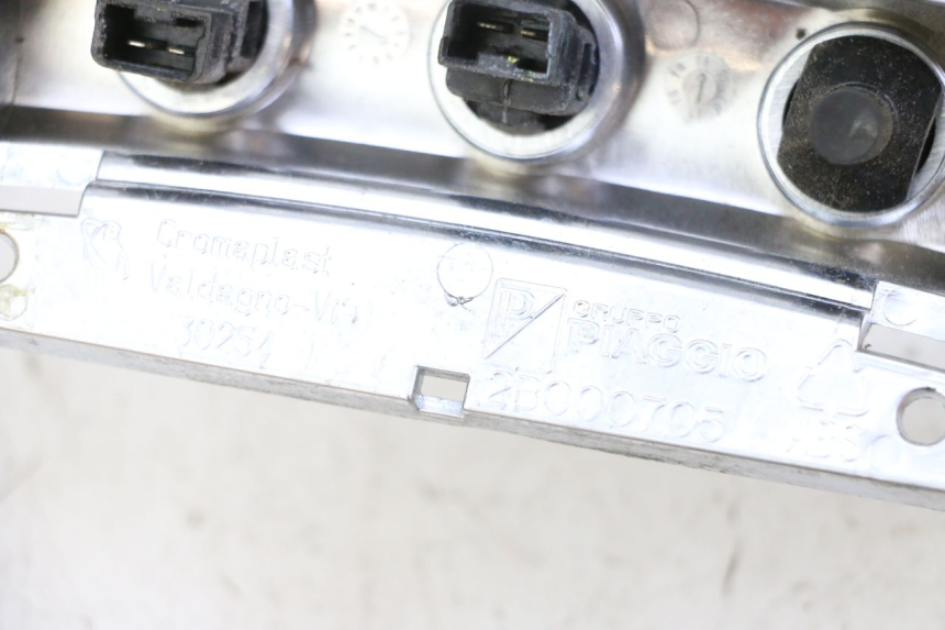 photo de STUURHULS SCHAKELAAR PIAGGIO MP3 500 (2014 - 2017) - Detail van het onderdeel