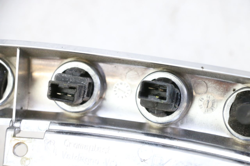 photo de STUURHULS SCHAKELAAR PIAGGIO MP3 500 (2014 - 2017) - Zoom op gebruiksstaat