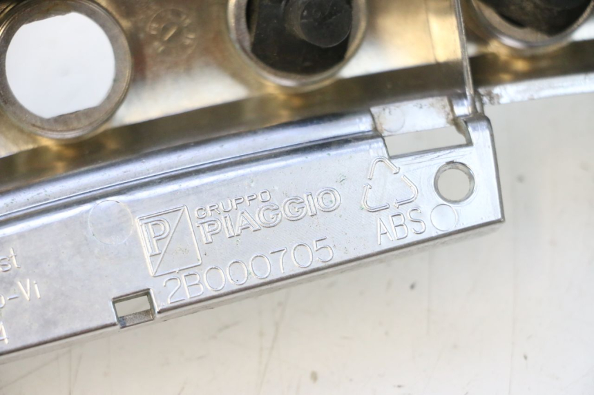 photo de HANDVAT BESCHERMING SCHAKELAAR PIAGGIO MP3 500 (2016 - 2018) - Detail van het onderdeel