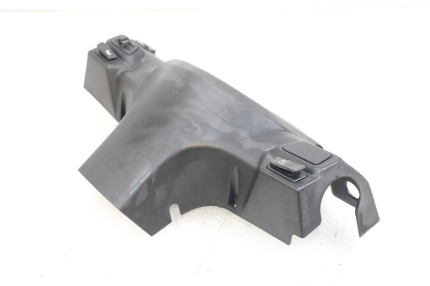 photo de HANDVAT BESCHERMING SCHAKELAAR SYM ORBIT III 3 4T 50 (2018 - 2021) - Zoom op gebruiksstaat