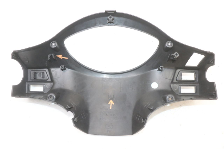 photo de HANDVAT BESCHERMING SCHAKELAAR PEUGEOT TWEET 125 (2018 - 2021) - Detail van het onderdeel