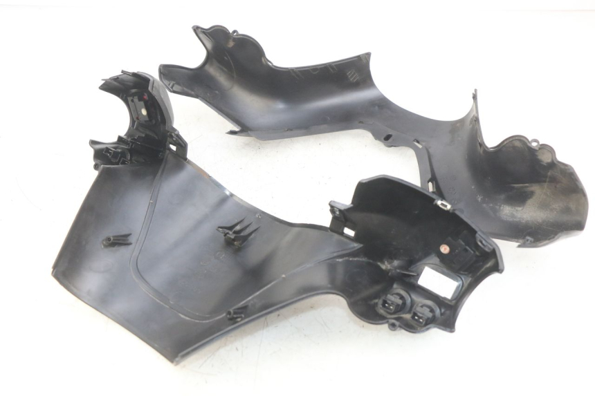 photo de HANDVAT BESCHERMING SCHAKELAAR PIAGGIO XEVO - X EVO 125 (2007 - 2017) - Zoom op componenten