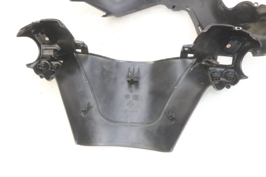 photo de HANDVAT BESCHERMING SCHAKELAAR PIAGGIO XEVO - X EVO 125 (2007 - 2017) - Markeringen en referenties