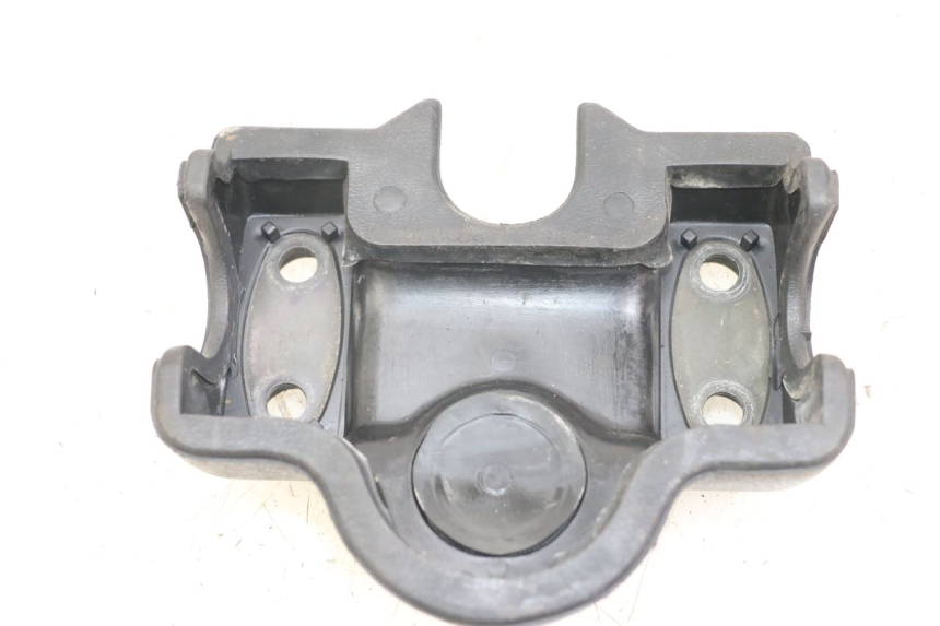 photo de STUURHOES SUZUKI GSX E 250 (1982 - 1983) - Detail van het onderdeel