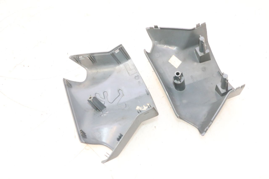 photo de STUURHOES PEUGEOT LUDIX ONE 14P 50 (2004 - 2013) - Bevestigingspunten