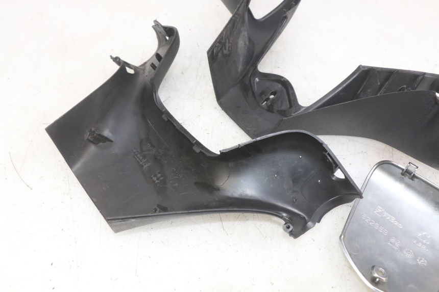 photo de STUURKAPJE PIAGGIO MP3 LT 400 (2007 - 2012) - Markeringen en referenties