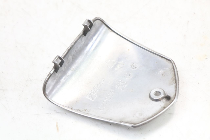 photo de STUURKAPJE PIAGGIO MP3 LT 400 (2007 - 2012) - Bevestigingspunten