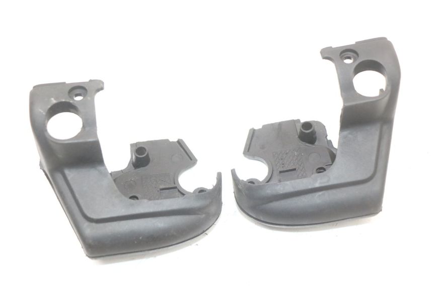 photo de STUURHOES APRILIA SCARABEO GT 125 (1999 - 2007) - Hoofdaanzicht