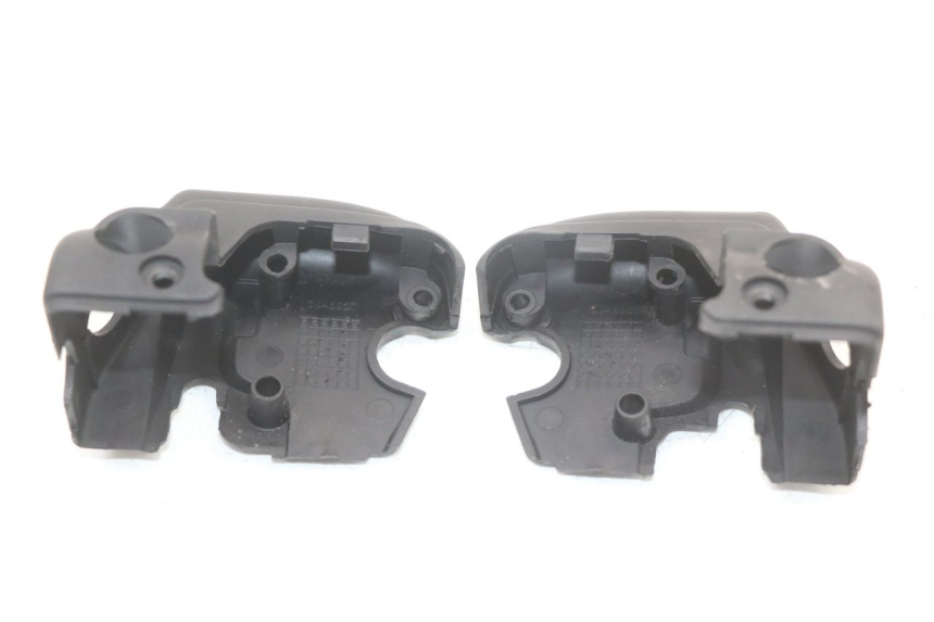 photo de STUURHOES APRILIA SCARABEO GT 125 (1999 - 2007) - Zoom op gebruiksstaat