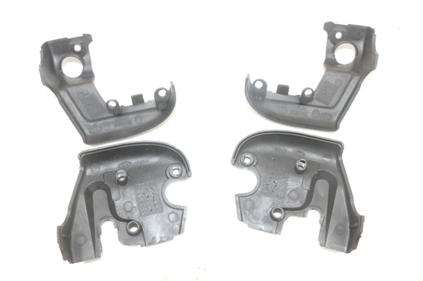 photo de STUURHOES APRILIA SCARABEO GT 125 (1999 - 2007) - Andere kijkhoek