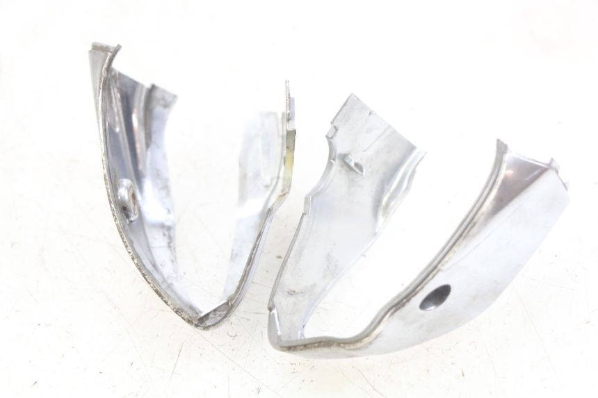 photo de STUURHOES PIAGGIO VESPA PRIMAVERA 2T 50 (2013 - 2018) - Detail van het onderdeel