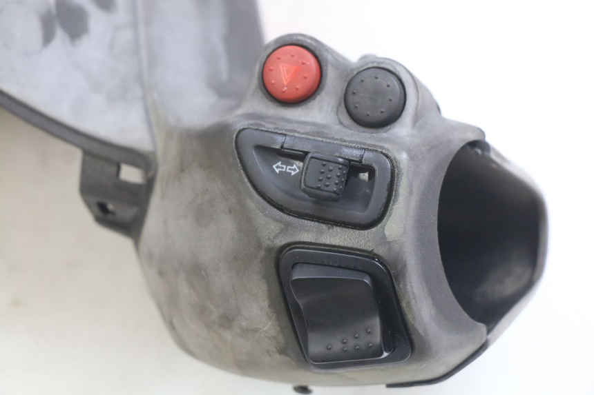 photo de STUURHOES PIAGGIO X9 EVOLUTION 125 (2003 - 2007) - Detail van het onderdeel