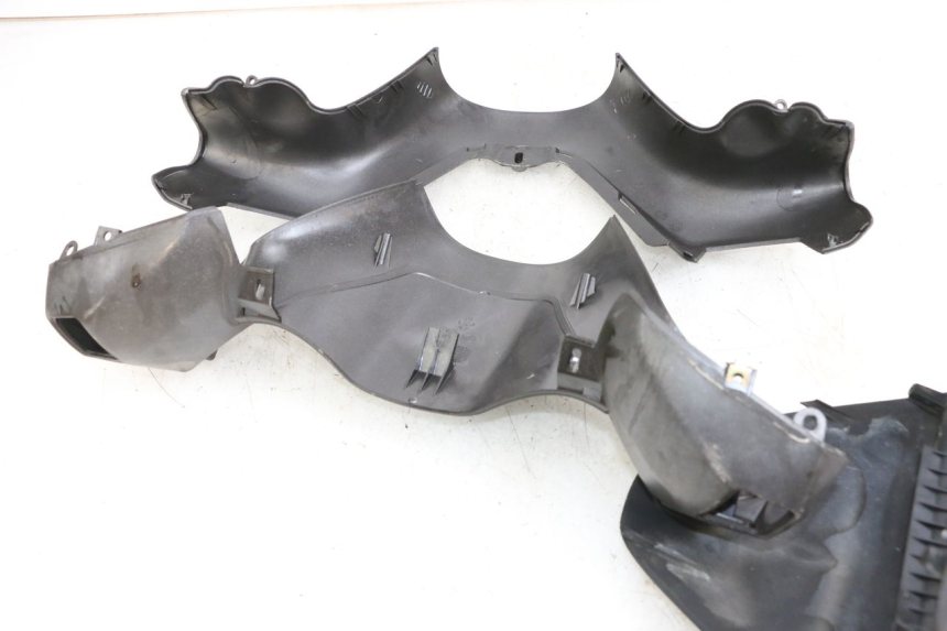 photo de STUURHOES PIAGGIO X9 125 (2000 - 2003) - Bevestigingspunten