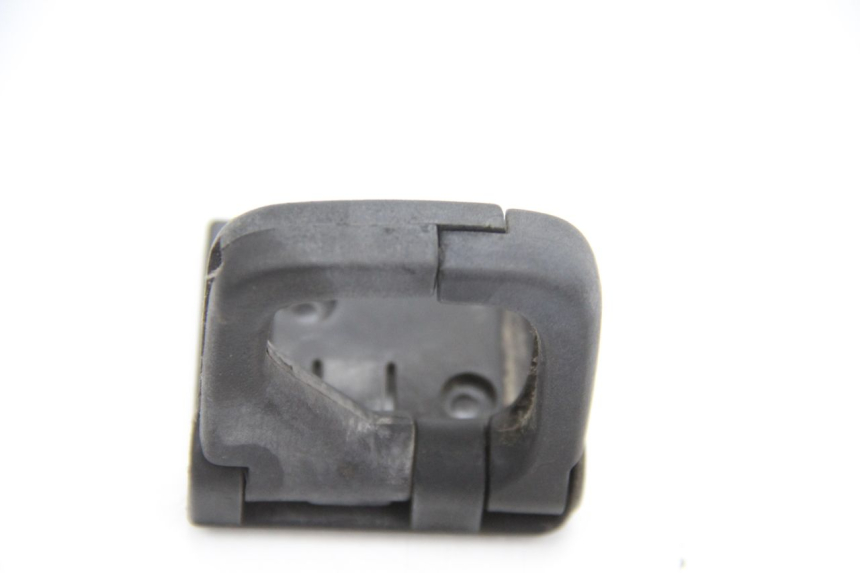 photo de TASHAKJEHAKJE HONDA FES PANTHEON 125 (2003 - 2007) - Zoom op gebruiksstaat