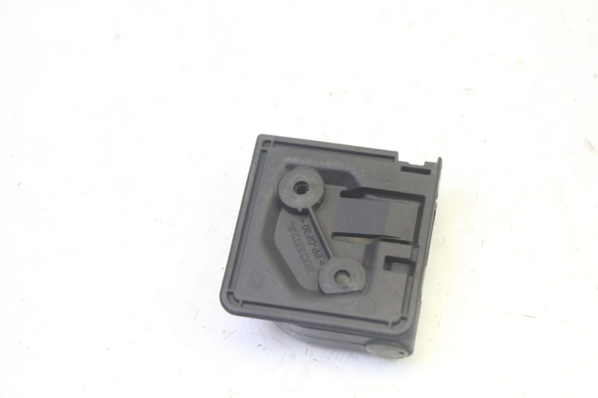 photo de TASHAKJE HAAKJE HONDA FES S-WING SWING ABS 125 (2007 - 2015) - Andere kijkhoek