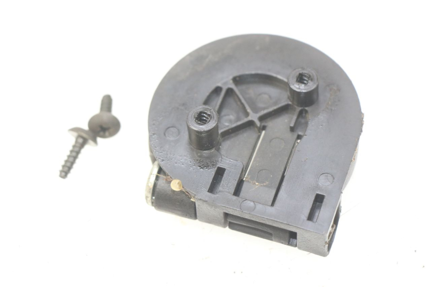 photo de TASHAKJE HAAKJE PIAGGIO FLY 100 (2006 - 2010) - Detail van het onderdeel