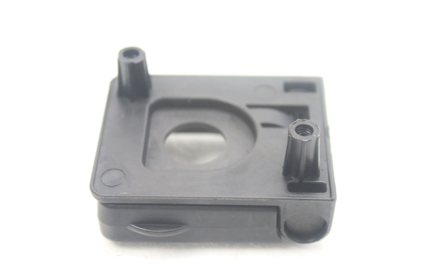 photo de TASHAKJE HAAKJE PEUGEOT KISBEE 4T 50 (2010 - 2017) - Detail van het onderdeel