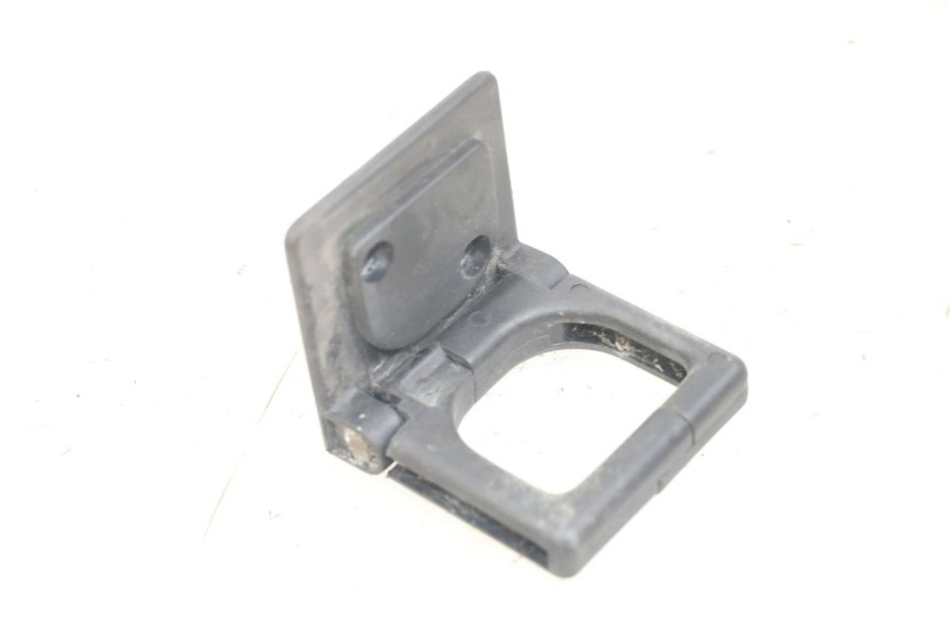 photo de TASHAKJE HAAKJE PEUGEOT SATELIS 125 (2006 - 2009) - Detail van het onderdeel