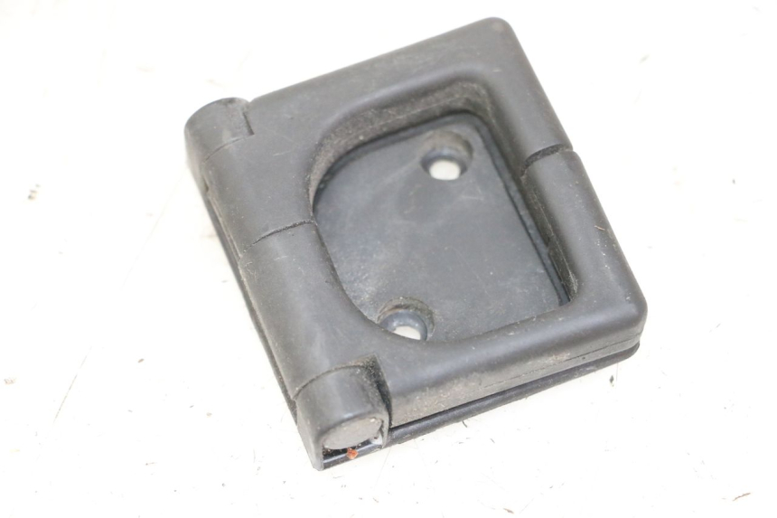 photo de TASHAKJEHAKJE PEUGEOT SATELIS 125 (2013 - 2018) - Detail van het onderdeel